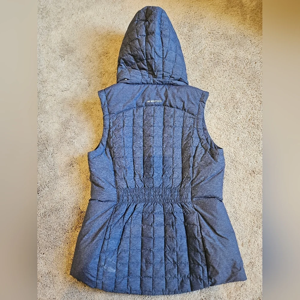 Zero Restriction Lizzie Down Vest Storm Blue women's Medium Winter Fall Puffer